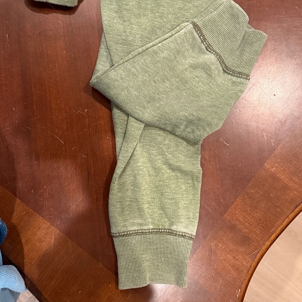 Margaritaville Olive Zip-Up Men's Sweater - Picture 5 of 5